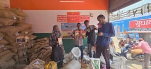 तीन माह के खाद्यान्न का सुचारू रूप से हो रहा भंडारण व वितरण